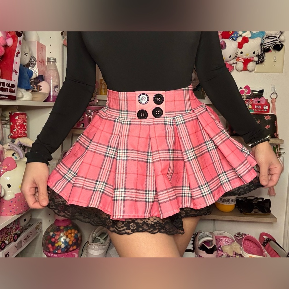 Pink plaid pleated skirt with lace trim Shein